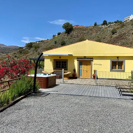 La Cara Luna Tatil Evi