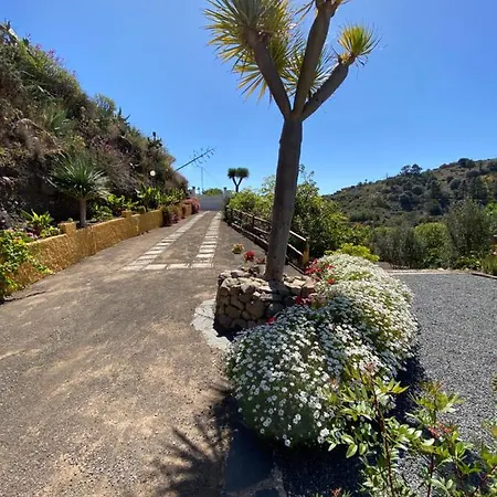 La Cara Luna Tatil Evi